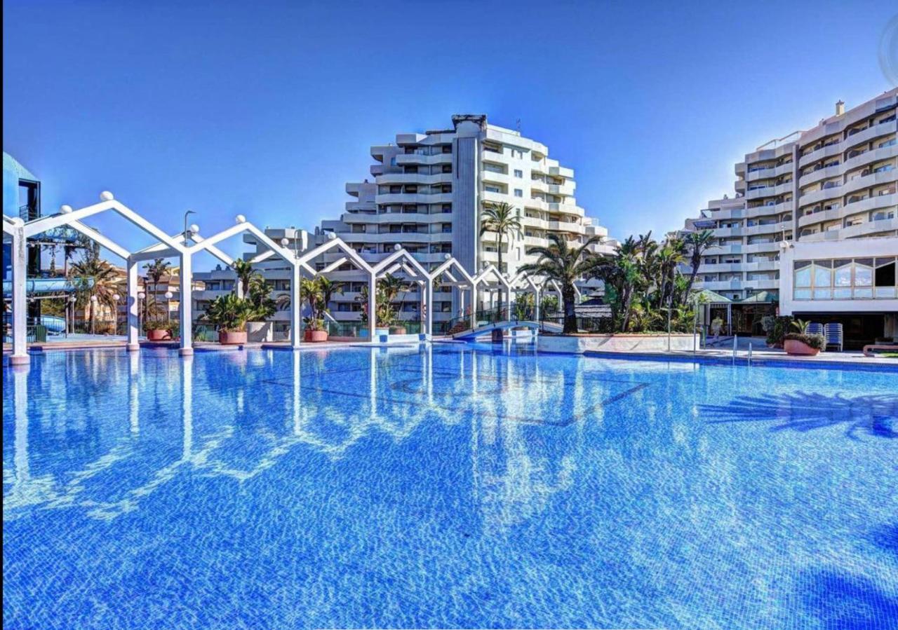 El Estudio De La Playa Benalbeach New 1Bd, Piscinas, Playa Y Vistas Al Mar Ref504 Benalmadena Bagian luar foto