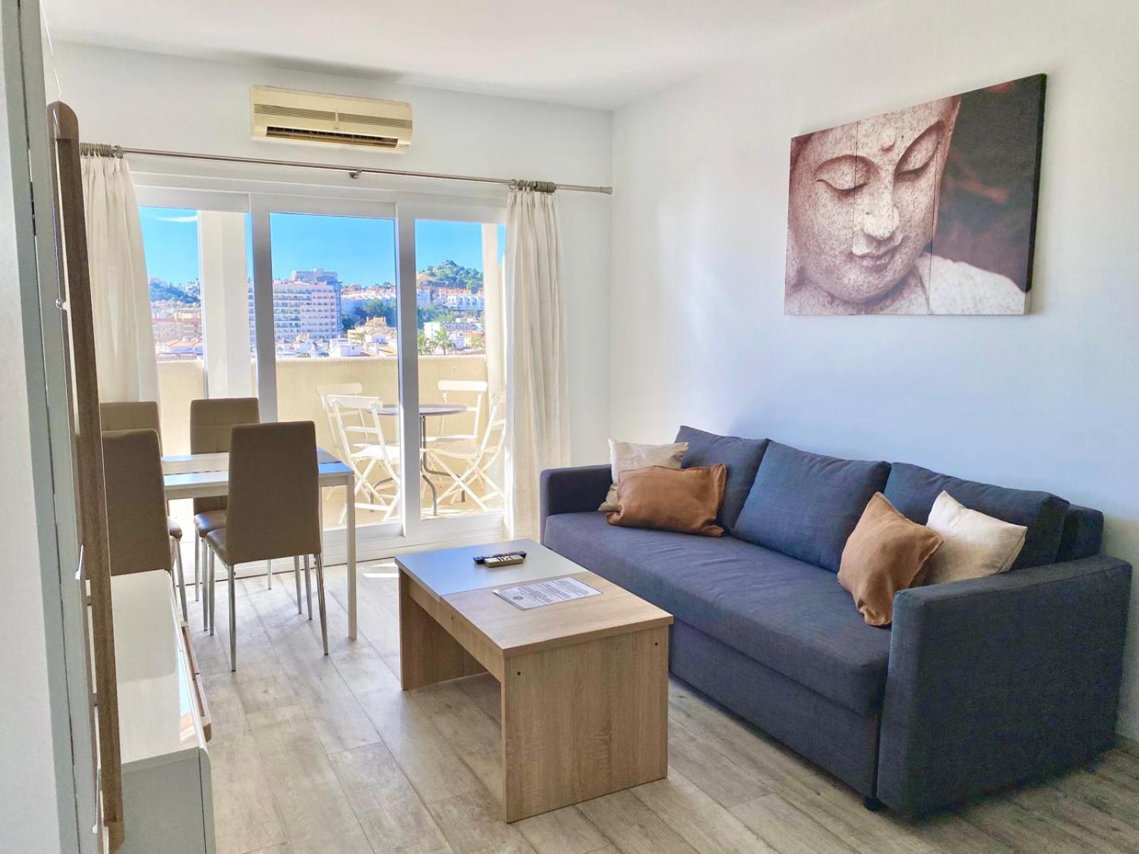 El Estudio De La Playa Benalbeach New 1Bd, Piscinas, Playa Y Vistas Al Mar Ref504 Benalmadena Bagian luar foto